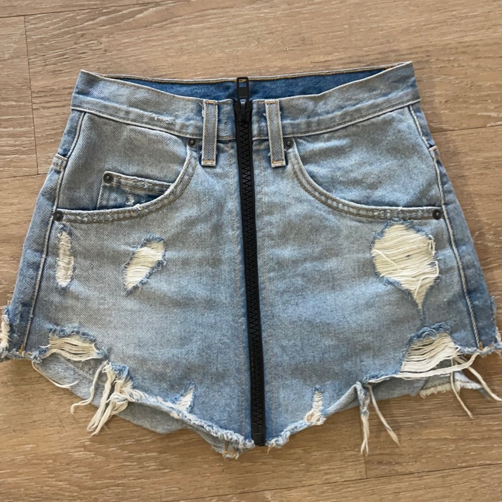 Carmar blue denim skirt